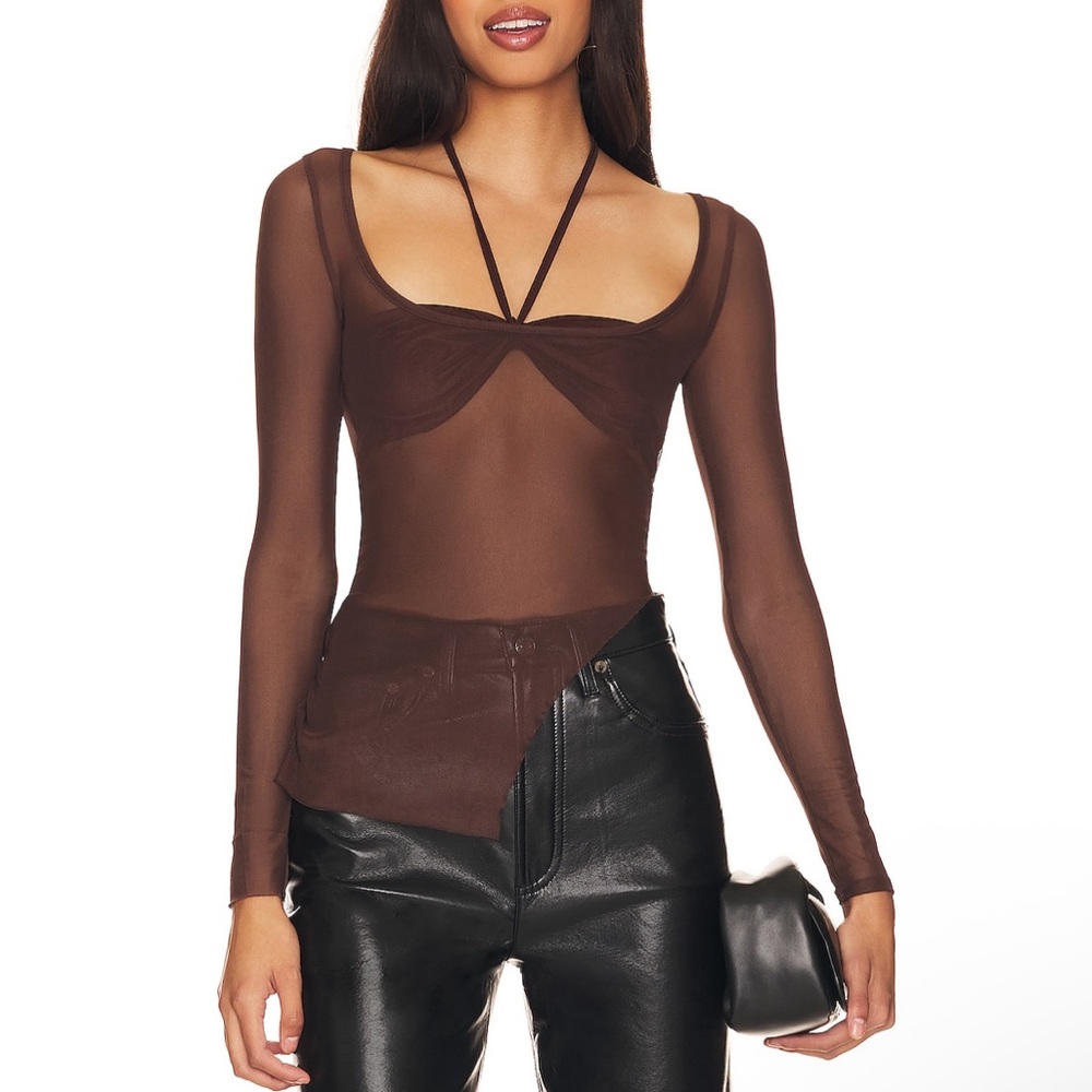 Shania Top in Brown -superdown